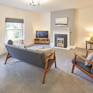 https://the-captains-loft.yorkshirehotels.net