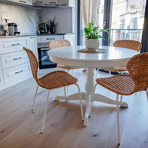 https://holiday-apartments-calea-mosilor-118.bucharesthotelsnow.com